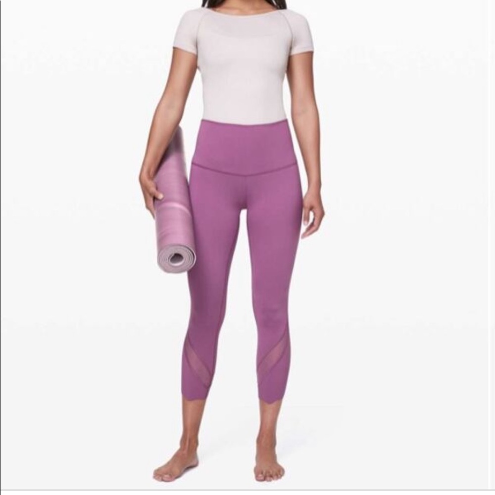 lululemon wunder under crop scallop